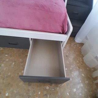 Cama litera con almacenaje