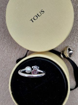 Anillo Tous Oso con Perla Ajustable nunca usado