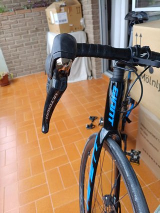 Bicicleta Carretera GIANT Defy