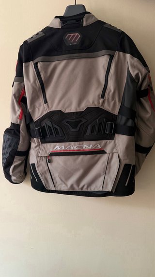Chaqueta Macna Chieftane