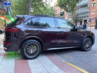 Porsche Cayenne 2016