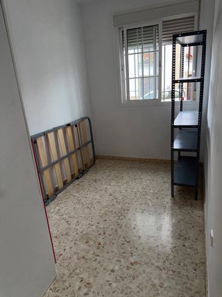 Piso en planta baja, totalmente exterior.