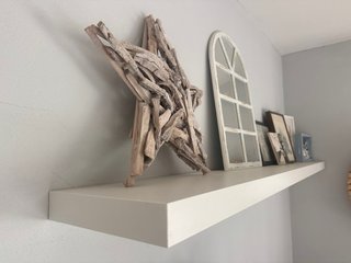 Estanterías flotantes madera blancas sin soporte