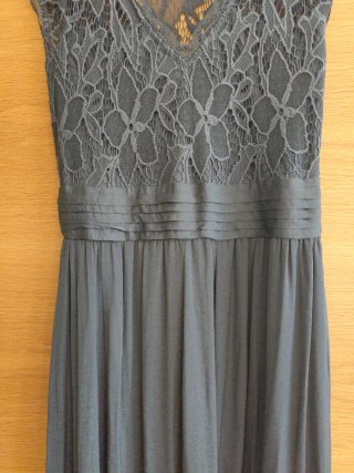 Vestido largo gris de fiesta