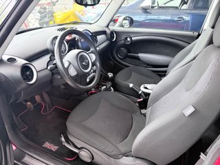 Mini Cooper 1.6 Nacional • Cadena • Garantía