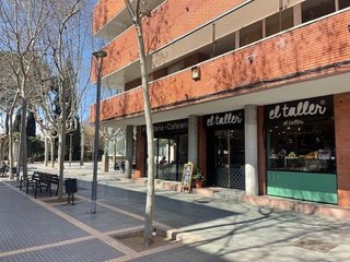 Local comercial en alquiler en El Centre en Esplugues de Llobregat