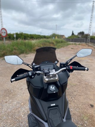 SYM ADX 300 Negra - Maxi Scooter Automática