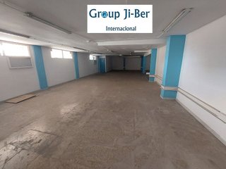 Local comercial en venta en Riera Alta - Llatí en Santa Coloma de Gramanet