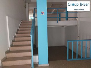 Local comercial en venta en Riera Alta - Llatí en Santa Coloma de Gramanet
