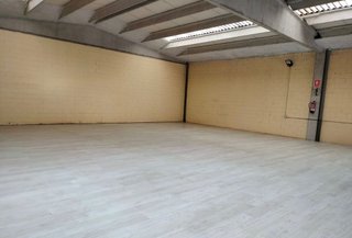 Nave industrial en venta en Les Grases - La Salut en Sant Feliu de Llobregat