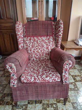 Sofá y 2 sillones de tela