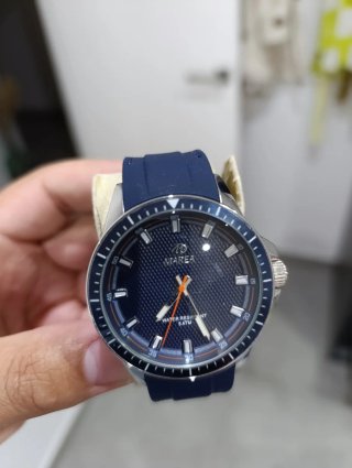 Reloj NUEVO ESTRENAR Marea Azul y Plateado.
