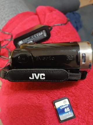 Cámara JVC Everio GZ-E205BE Full HD 40x Zoom Optic