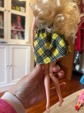 Muñeca Barbie pelo rubio no es original