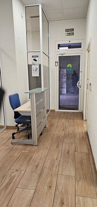 Local comercial en alquiler en Lutxana - Llano en Barakaldo