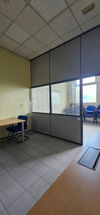 Local comercial en alquiler en Lutxana - Llano en Barakaldo