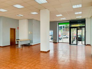 Local comercial en alquiler en As Travesas - Balaídos en Vigo