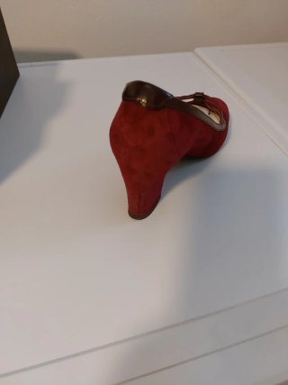 Décolleté Frau rosse donna