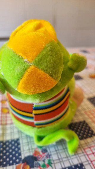 Peluche scimmia con banana
