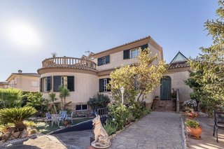 Chalet en venta en Iznalloz