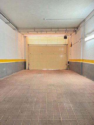 Garaje en venta en Los Boliches en Fuengirola