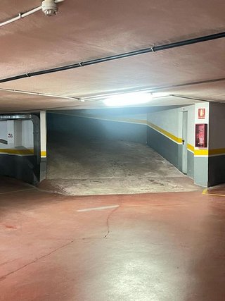 Garaje en venta en Los Boliches en Fuengirola
