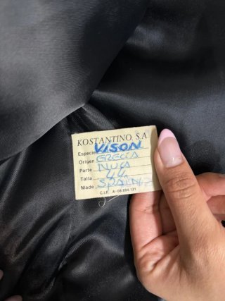 Chaqueta de piel marrón
