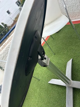 Mesa redonda exterior con 6 sillas Urgente