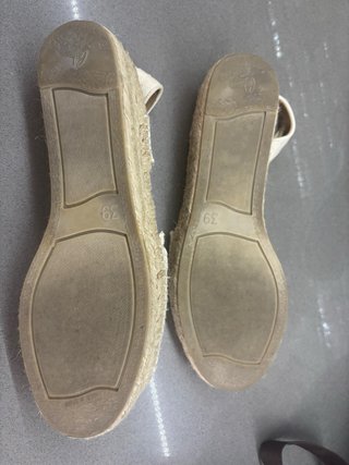 Sandalias Castañer Beige