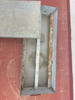 Olla industrial de hierro galvanizado con asa