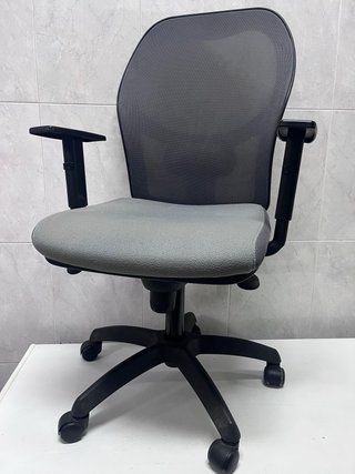 Silla de oficina ergonómica