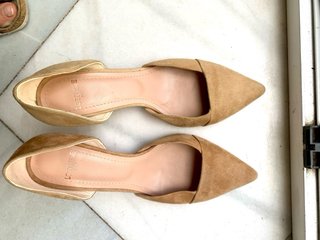 Lottusse tacones beige talla 37