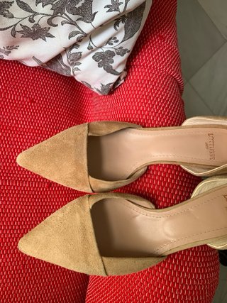 Lottusse tacones beige talla 37