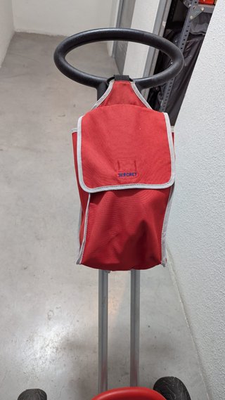 Triciclo infantil Berchet con barra de empuje