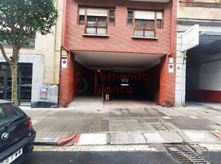 Garaje en venta en San Pedro de Deusto-La Ribera en Bilbao