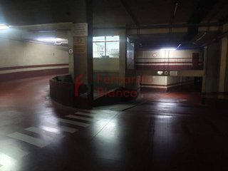 Garaje en venta en San Pedro de Deusto-La Ribera en Bilbao