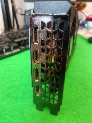 GeForce RTX 3060 Ti GAMING OC 8 Gigabyte