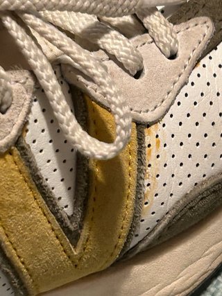 New Balance Beige y Blanco SOLO ENVIOS