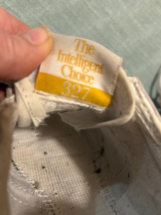 New Balance Beige y Blanco SOLO ENVIOS
