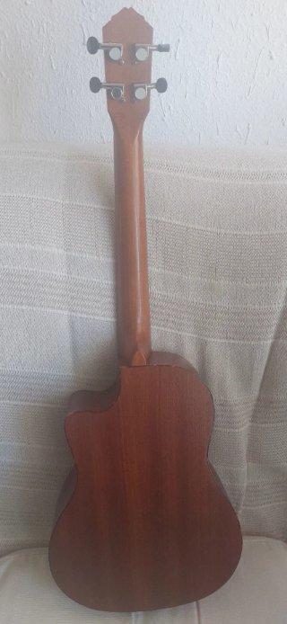Ukelele Ortega Barítono