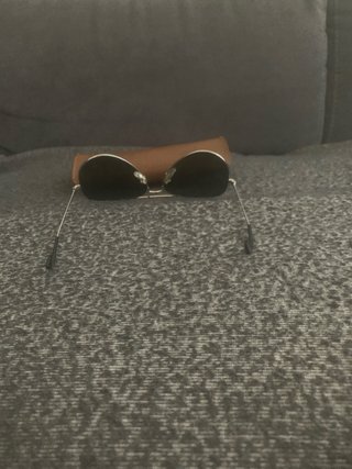 Usati pocoOcchiali da sole Ray-Ban Aviator Argento