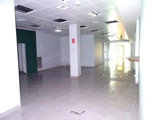 Local comercial en alquiler en Bufalà en Badalona