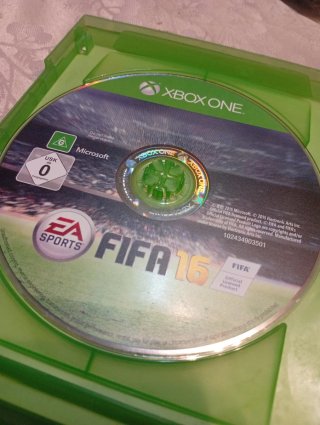 FIFA 16 Deluxe Edition Xbox One