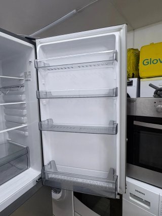 Frigorífico Daewoo Combi No Frost semi nueva