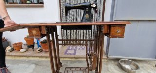 Máquina de coser antigua ALFA