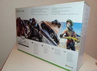 Caja Xbox One S 1TB Assassin's Creed Origins