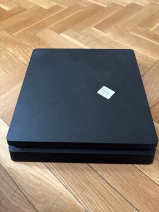 PS4 slim 1TB Negra + 2 Mandos