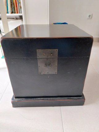 Baúl estilo oriental madera