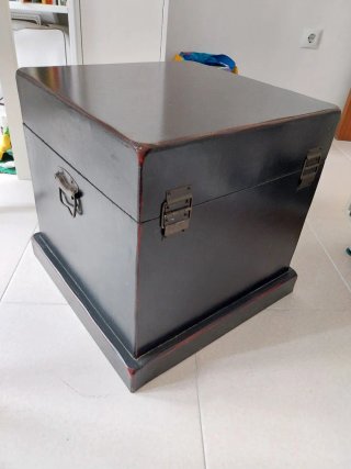Baúl estilo oriental madera