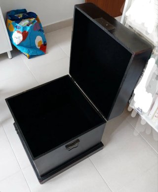 Baúl estilo oriental madera